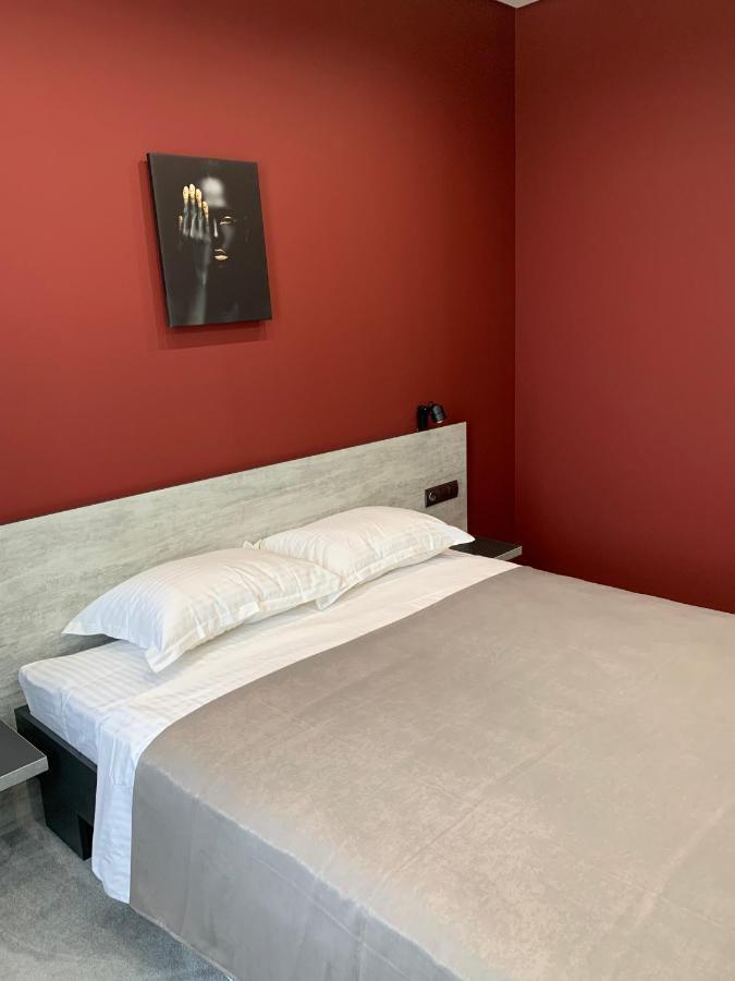 Red Cube Hotel Кам'янець-Подільский Екстер'єр фото