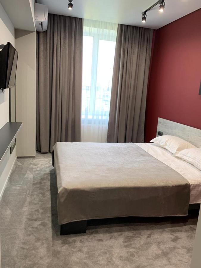 Red Cube Hotel Кам'янець-Подільский Екстер'єр фото