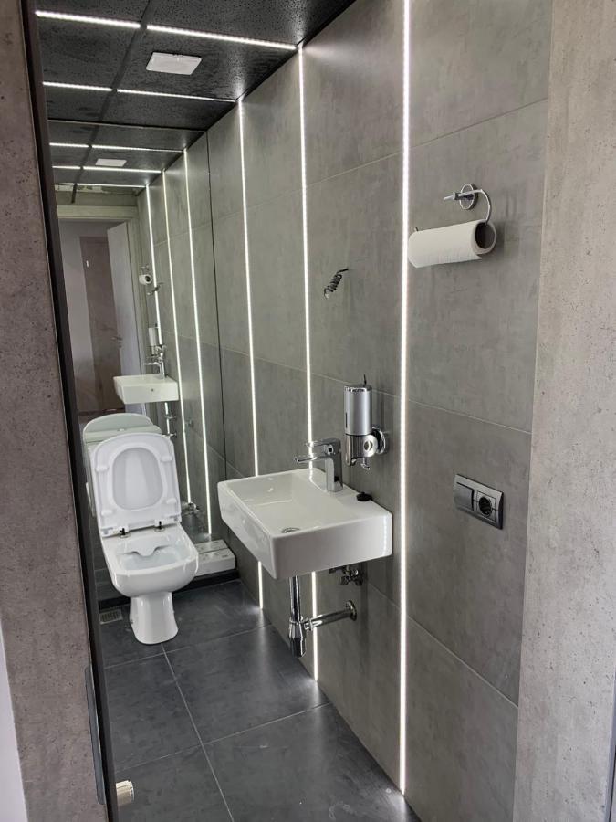 Red Cube Hotel Кам'янець-Подільский Екстер'єр фото